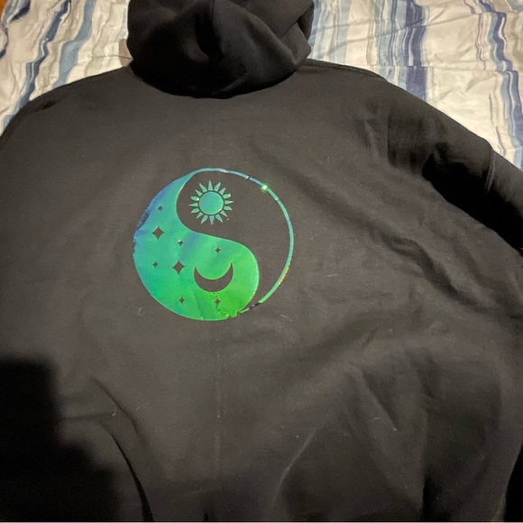 Hoodie for Eclipse 2024 - Picture 3 of 4